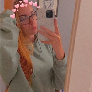 Meet your Posher, Deanna